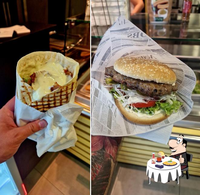 Ordina un hamburger a Fast Food Ivan