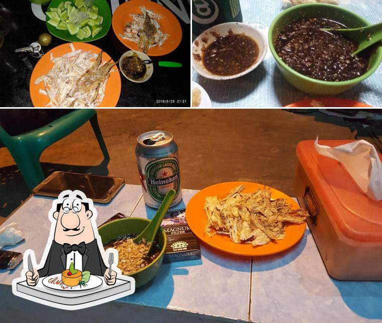 Еда в "Juhi Pangkong"