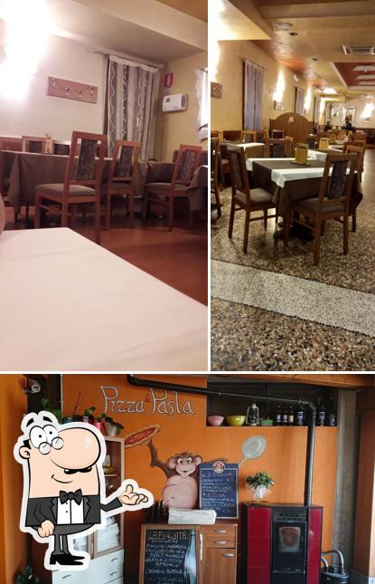 Gli interni di Pizzeria alla Scimmia