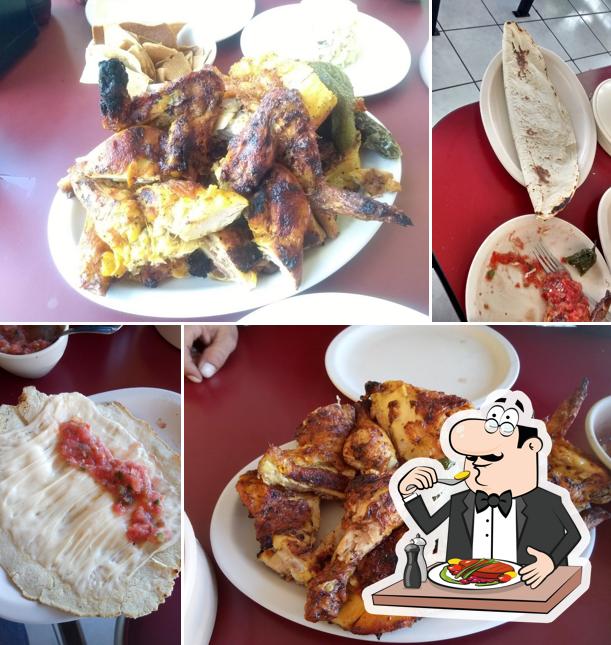 Food at Restaurante Pollo Feliz Nogales