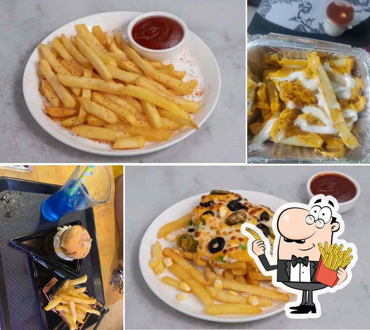 Order French fries at Fries 4 U
