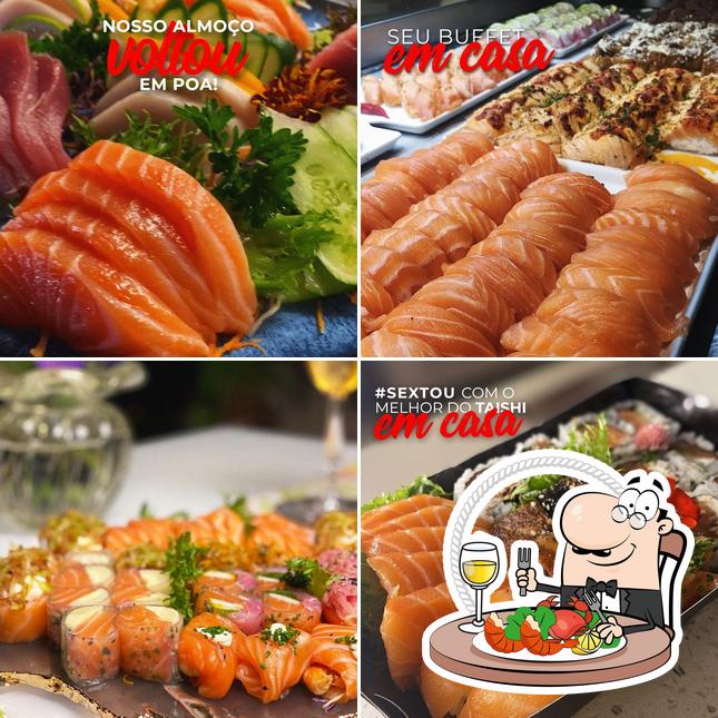 Os clientes do Taishi Sushi Lounge POA podem conseguir diferentes pratos de frutos do mar