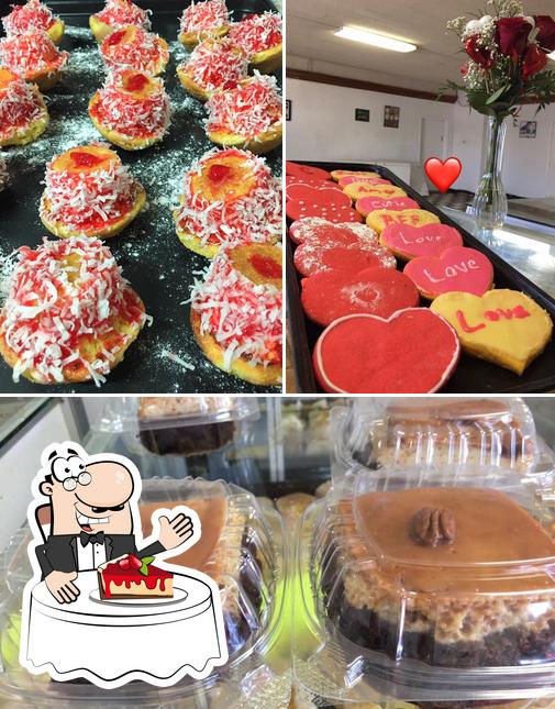 Aguilar Bakery, 1411 Las Vacas St in Del Rio Restaurant reviews