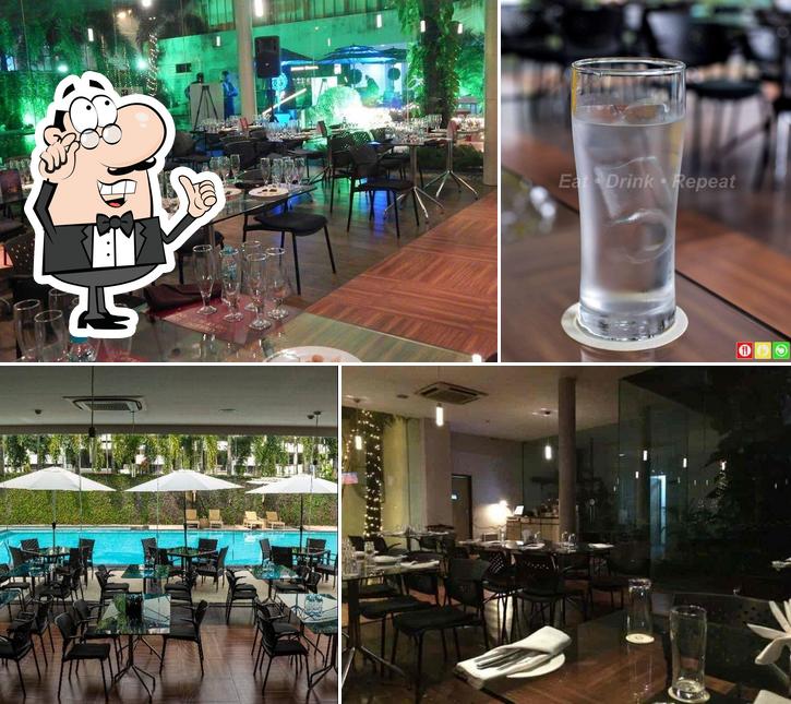 Mirage Poolside Bar & Cafe