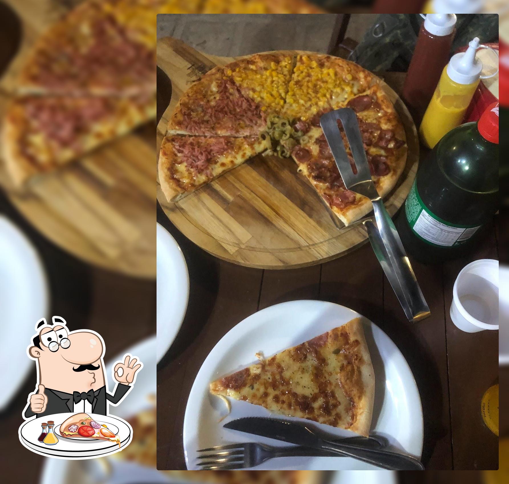 Escolha pizza no Dinapolli Pizzaria