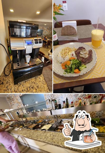 Esta é a foto mostrando bebida e comida no Degust Restaurante