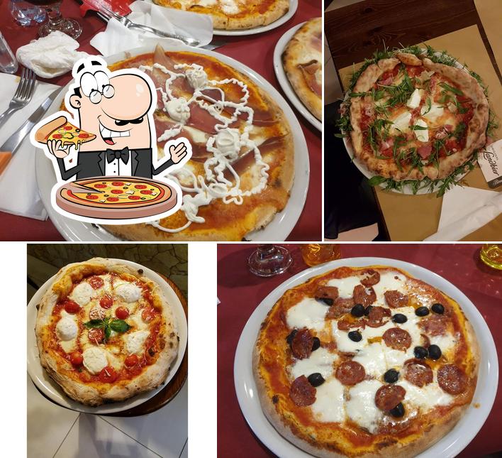 Scegli una pizza a Bastardi Dentro Risto Pub