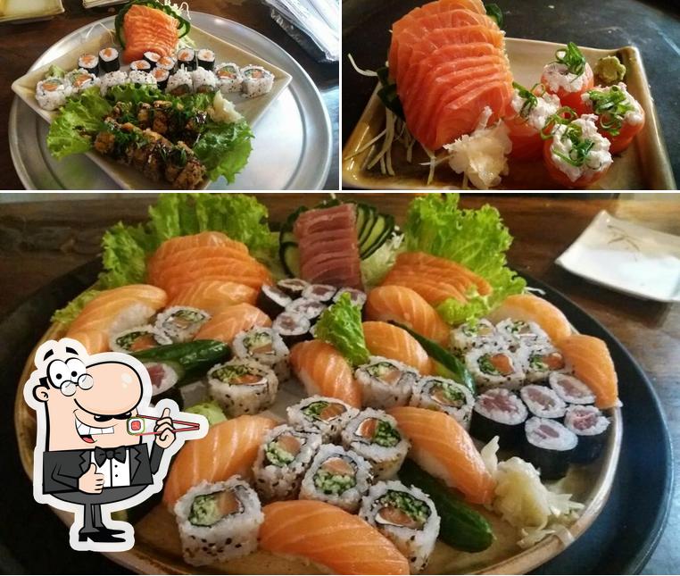 Peça diferentes opções de sushi