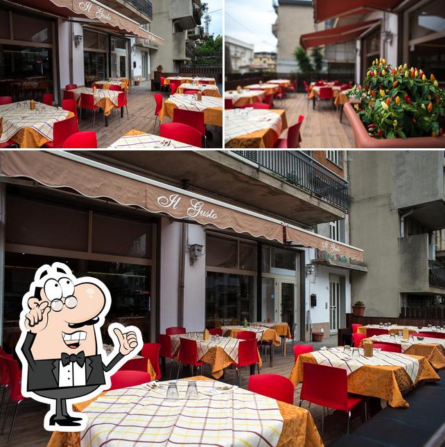 The interior of Il Gusto - Pizzeria - Braceria - Hamburgheria - Consegna a domicilio