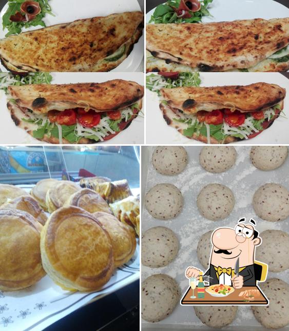 Platti al PIZZERIA CAFFETTERIA KARALIS