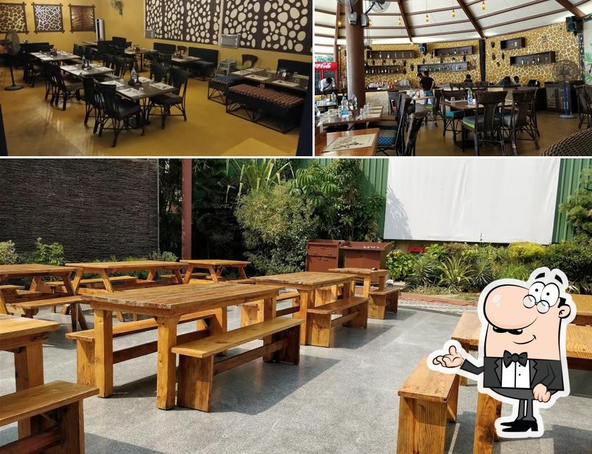 The interior of Hakuna Matata