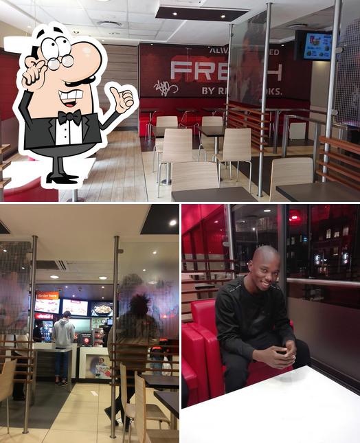 L'intérieur de KFC Greenpoint