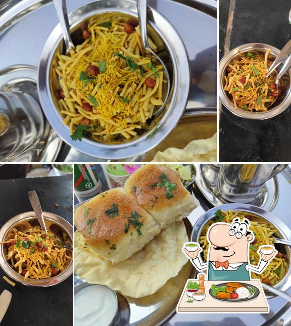 Food at D'PEROO-MISAL CAFE & JUICE