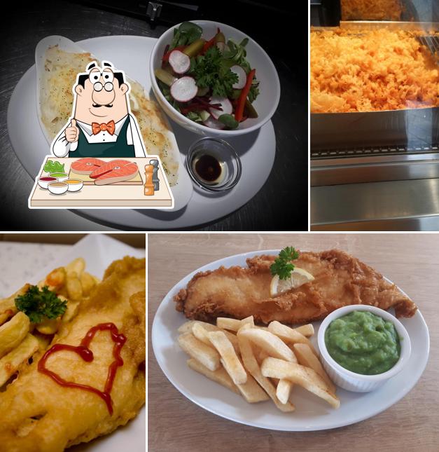 Рыба и картофель фри в "The Wharfe Fish & Chip Restaurant"