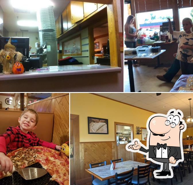 Pizza Delight By 67 Greentree Dr in Dover Restaurant menu and reviews