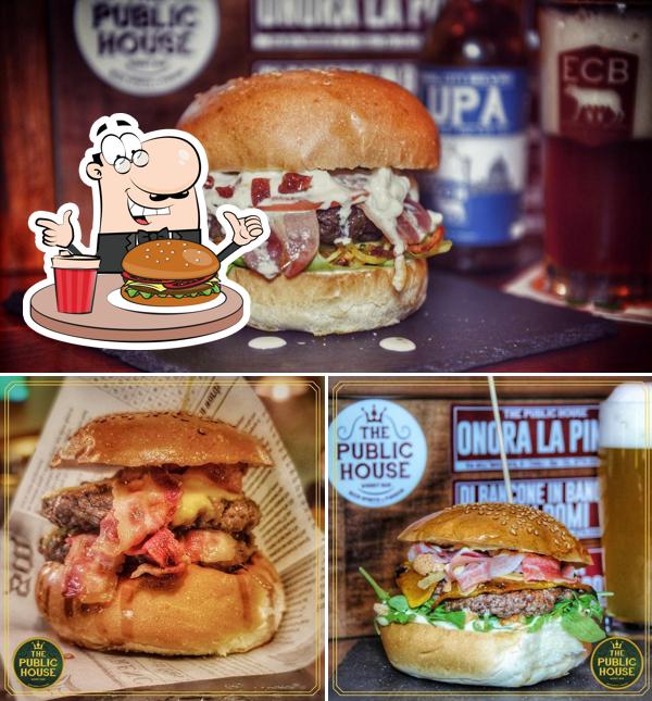 Prenditi un hamburger a The Public House