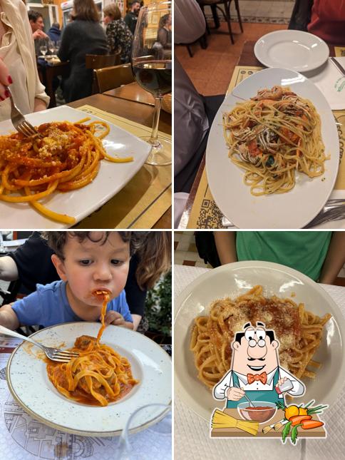 Spaghetti bolognaise à Enoteca Corsi