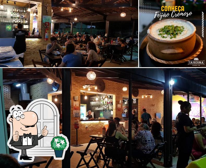 A Taberna - Amigos da Brasa se destaca pelo exterior e comida