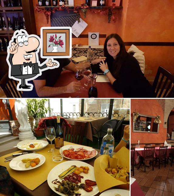 Siediti a un tavolo di Capolinea Café