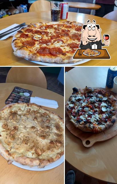 Choisissez des pizzas à Restaurant pizzeria elforne