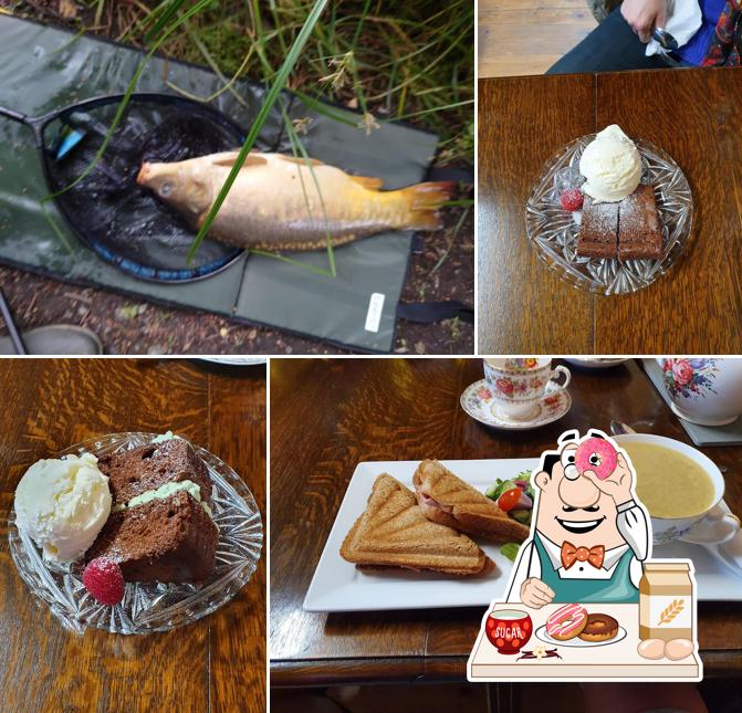 The Red Telephone Box Tearoom in Warrington Restaurant reviews