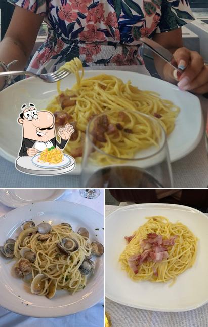 Spaghetti alla carbonara al A Santa Lucia