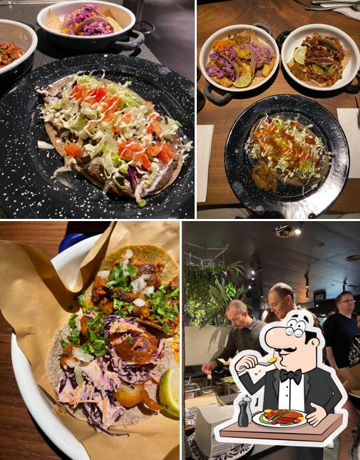 Platti al Tacos Ramiro y Macario