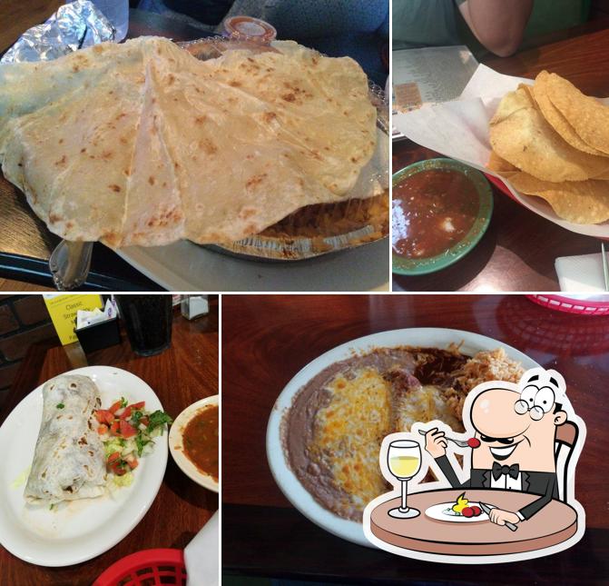El Burrito Grill, 4101 N Bellflower Blvd in Long Beach Restaurant