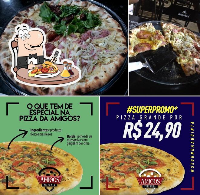Закажите пиццу в "Amigos Pizzaria"