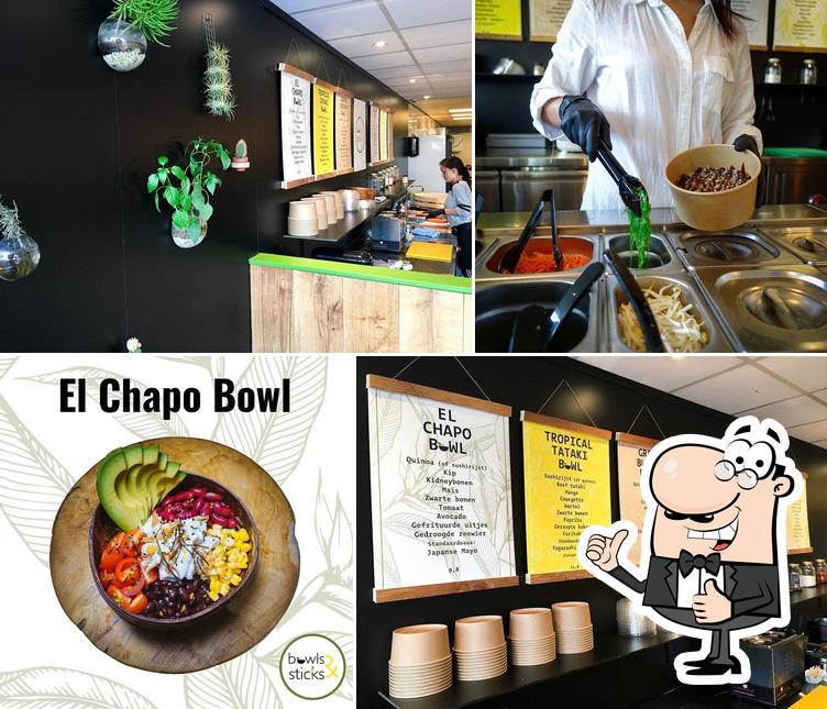 Voici une photo de Bowls & Sticks: Poké Bowls, Ramen Noedelsoep en meer!