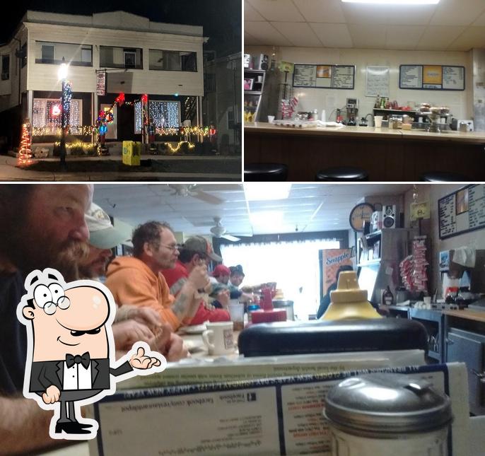 Tom's Place in Meriden Restaurant menu and reviews