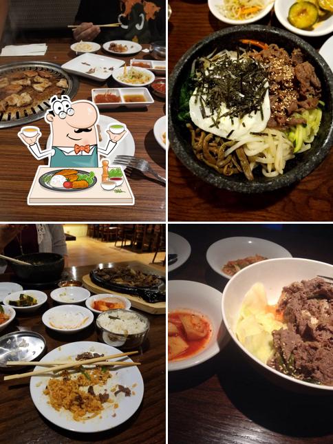 Platos en GangNam Korean BBQ