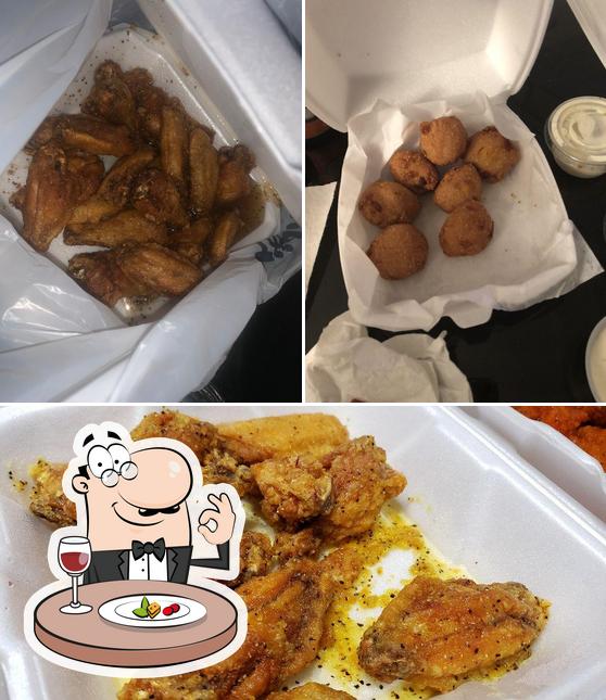 Atl Wings in Virginia Beach Restaurant menu and reviews