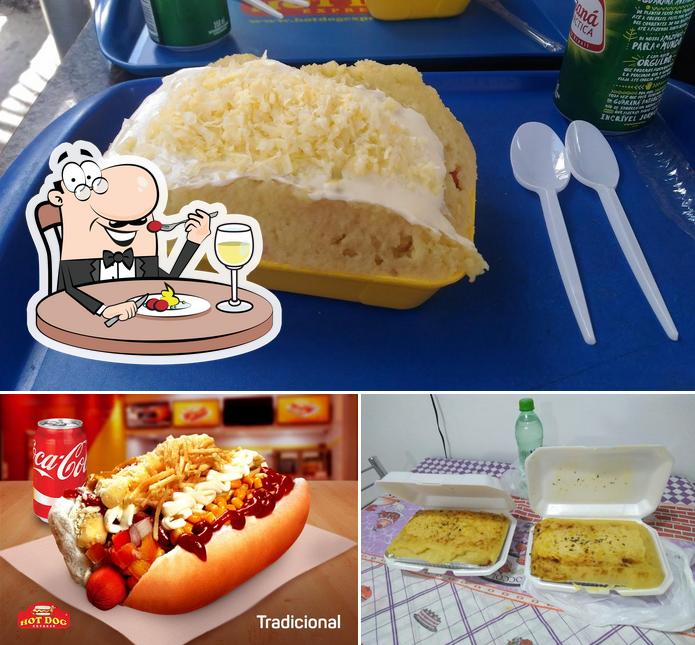 Platos en Hot Dog Express - Shopping Unimart