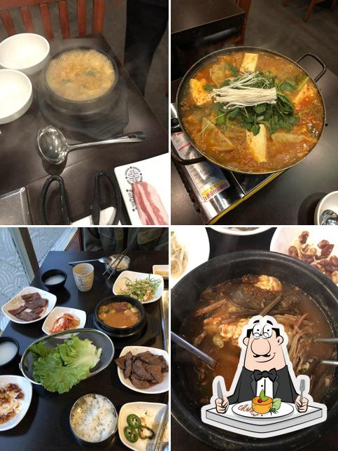 Comida en Sariwon Korean BBQ Restaurant