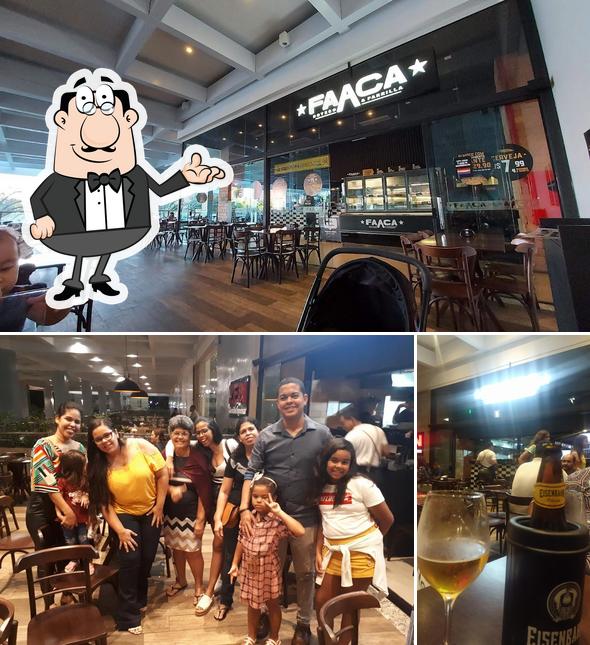 O interior do Faaca Boteco & Parrilla Olinda