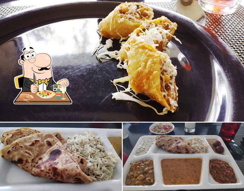 Food at Jaddu’s Food Field