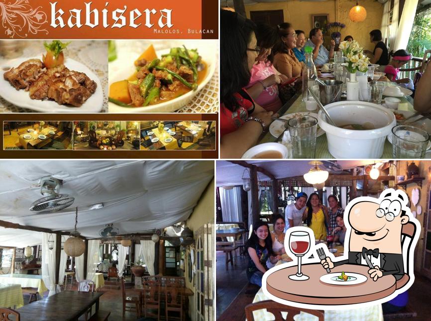 Это фото, где изображены еда и внутреннее оформление в Kabisera Restaurant