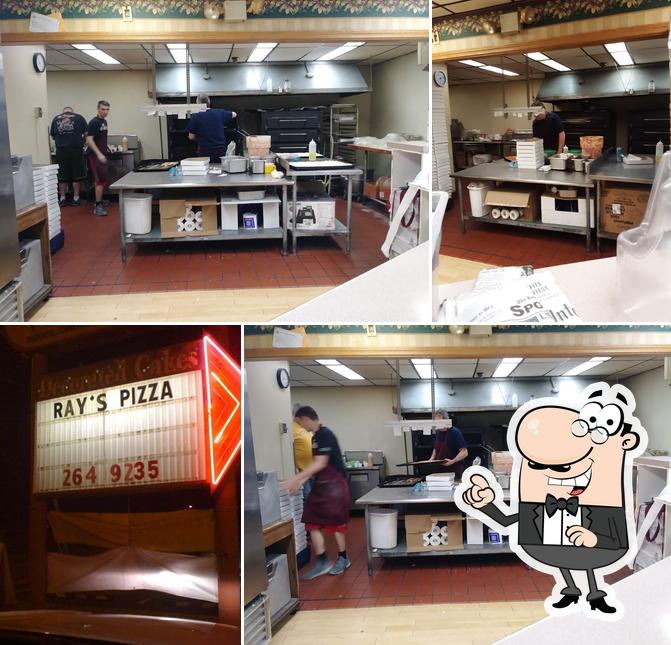 The interior of Ray's Pizza