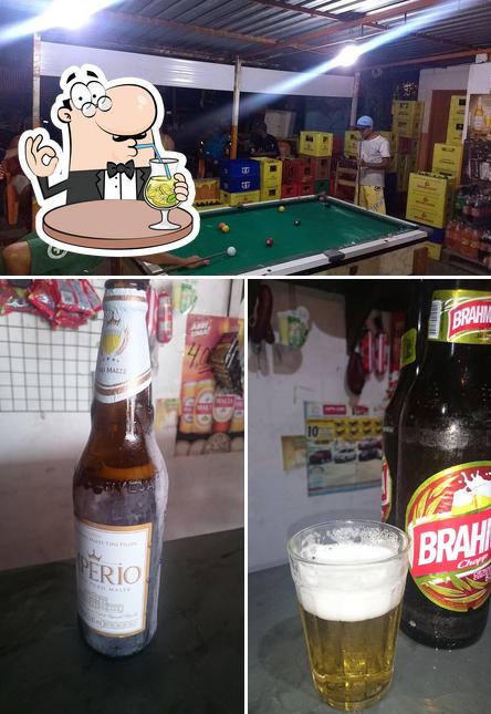 O bar do Milton se destaca pelo bebida e interior