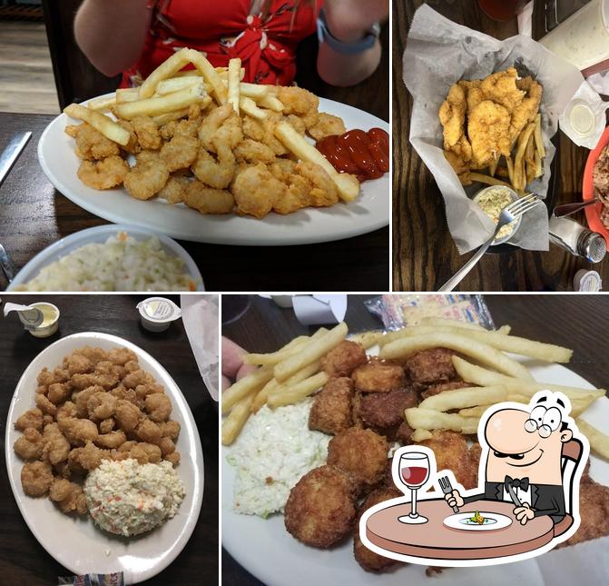 Ella's of Calabash in Calabash Restaurant menu and reviews