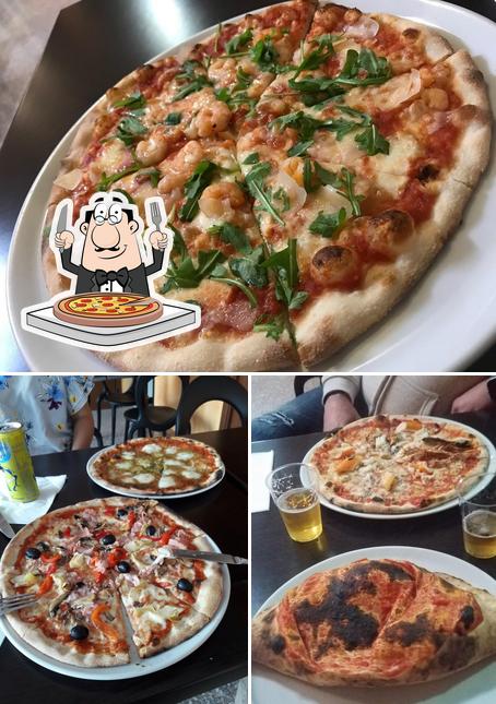 Prenditi una pizza a Pizzeria Italia