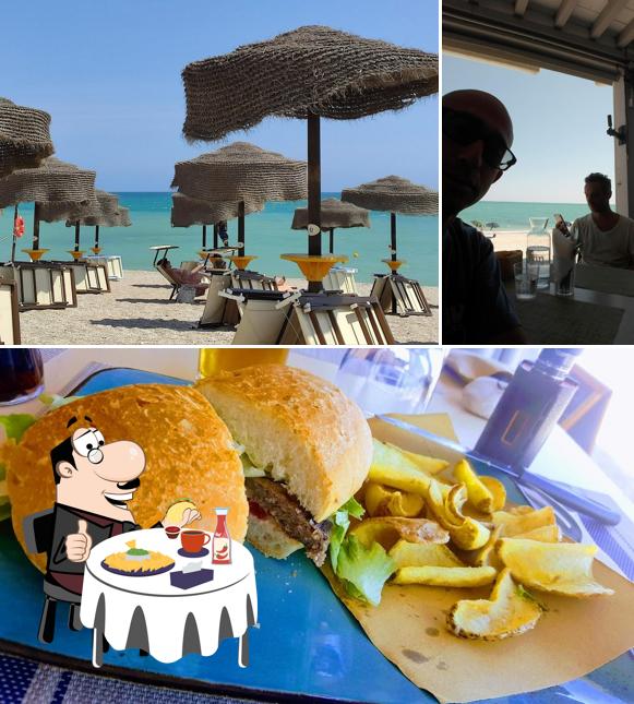 Ordina un hamburger a Cayo Coco
