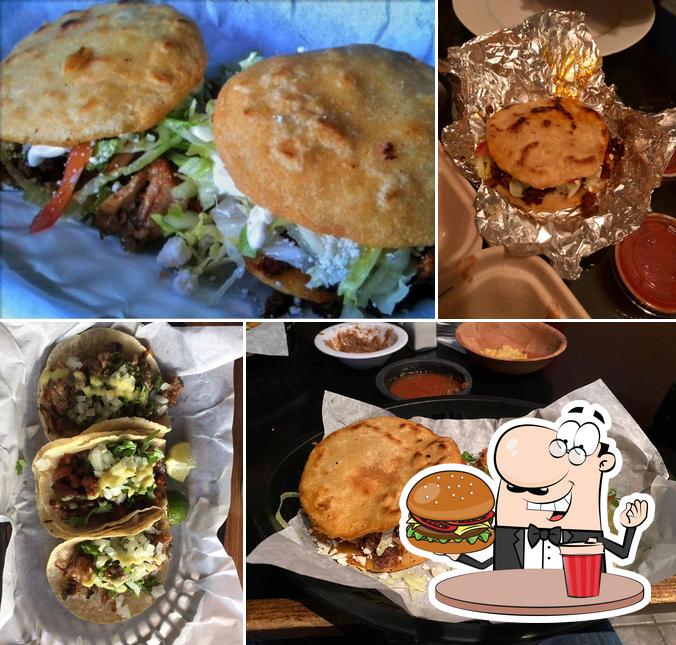 Michoacán Sports Bar & Grill in Odell Restaurant menu and reviews