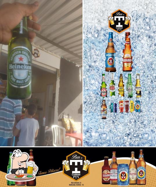 Peça um copo de cerveja leve ou escura