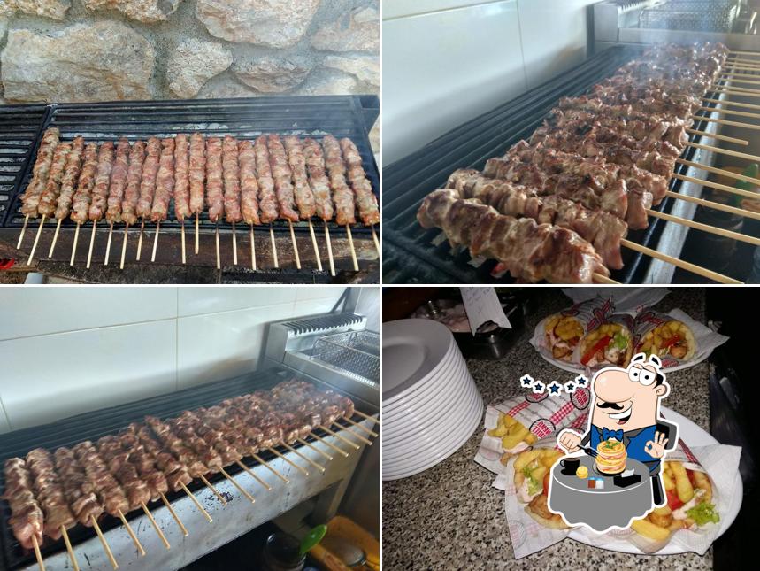 MAESTRO GRILL Souvlaki