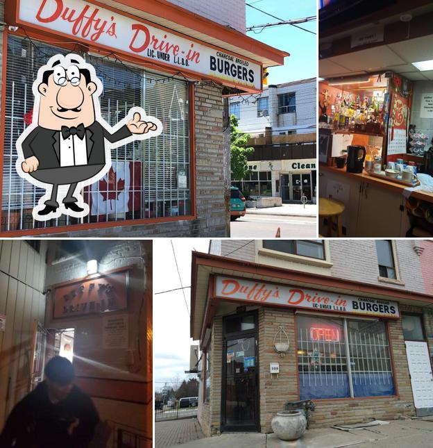 L'intérieur de Duffy's Drive-In Restaurant