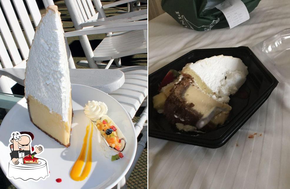 Carolina Vista Lounge serves a variety of desserts