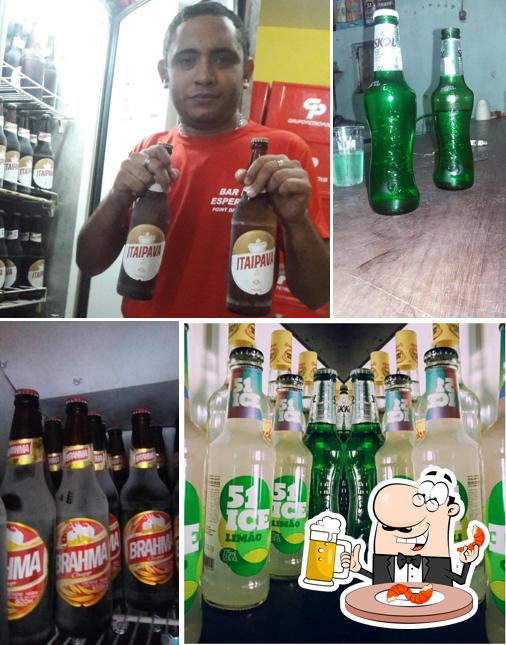 Você pode tomar uma tulipa de cerveja leve ou escura