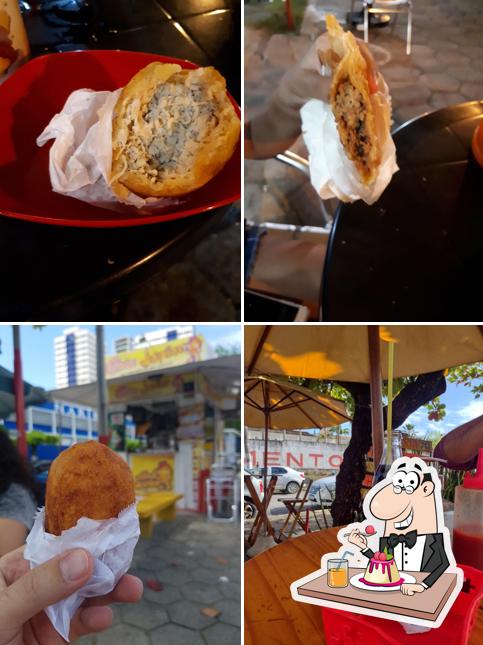 Coxinha do Júnior serve uma escolha de sobremesas